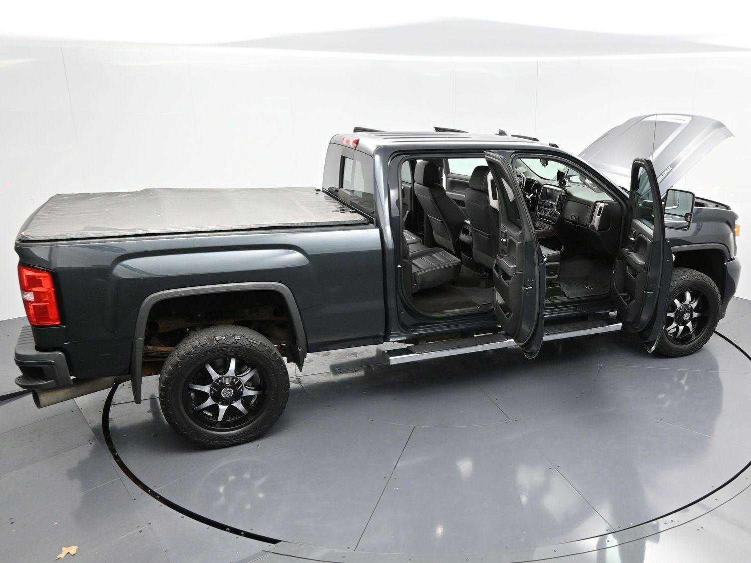 Used 2018 GMC Sierra 2500 Denali w/ Duramax Plus Package image 39