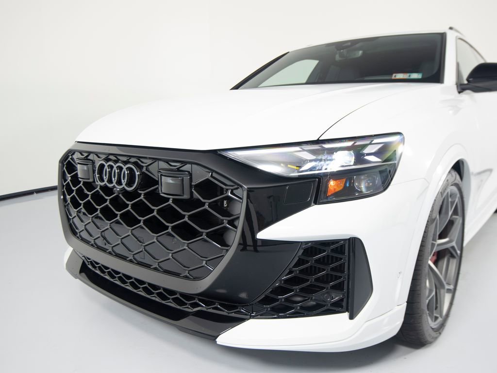 Used 2026 Audi RS Q8 performance AWD/4WD image 36