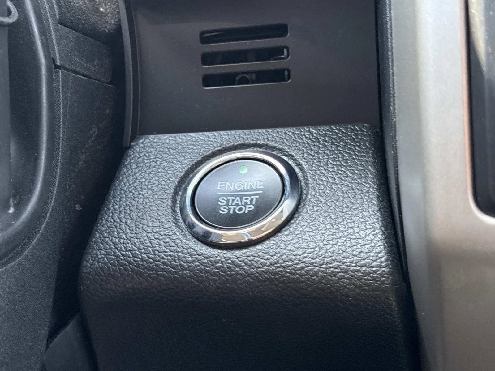 Used 2020 Ford F150 Lariat AWD/4WD image 27