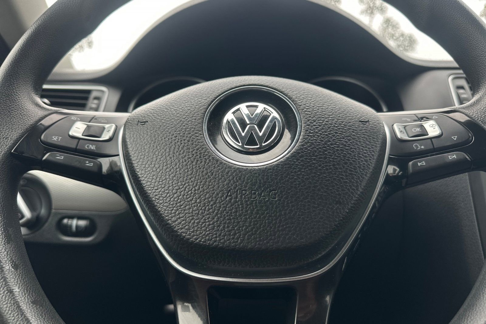 Used 2015 Volkswagen Jetta SE image 21