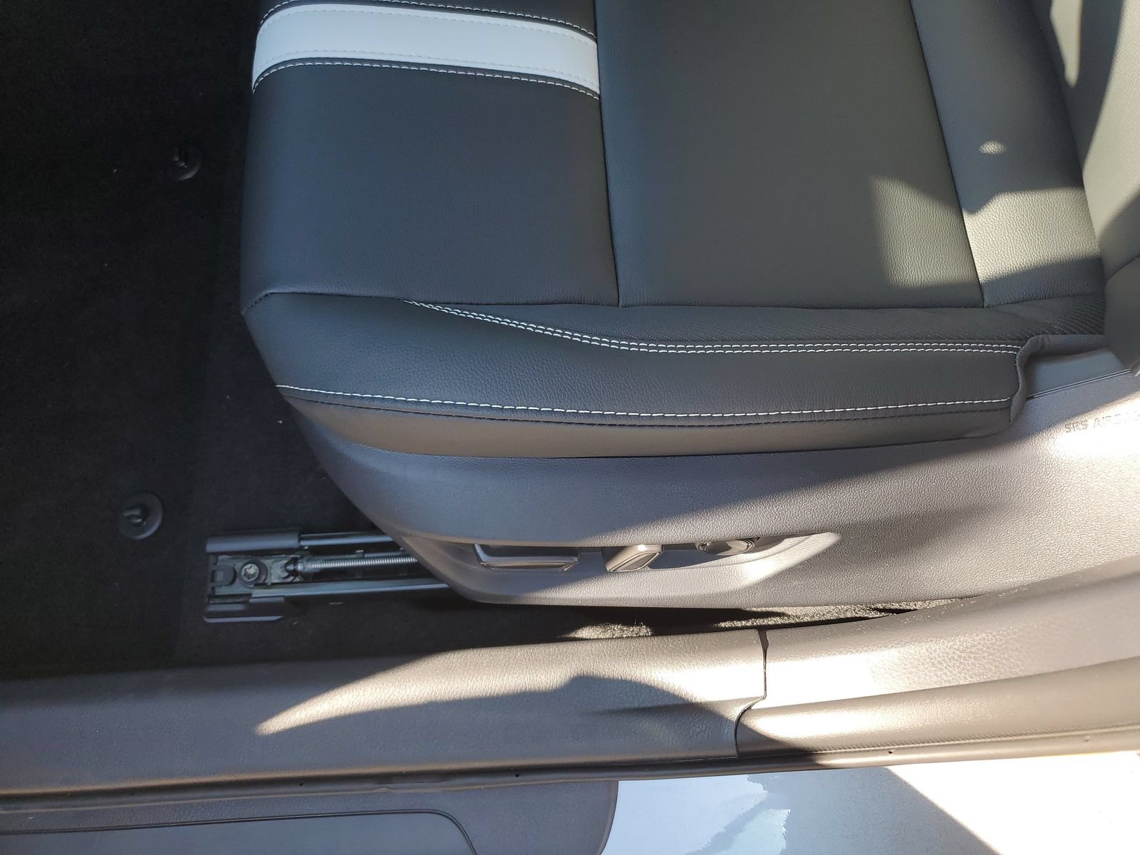 New 2026 Toyota Camry SE FWD image 18