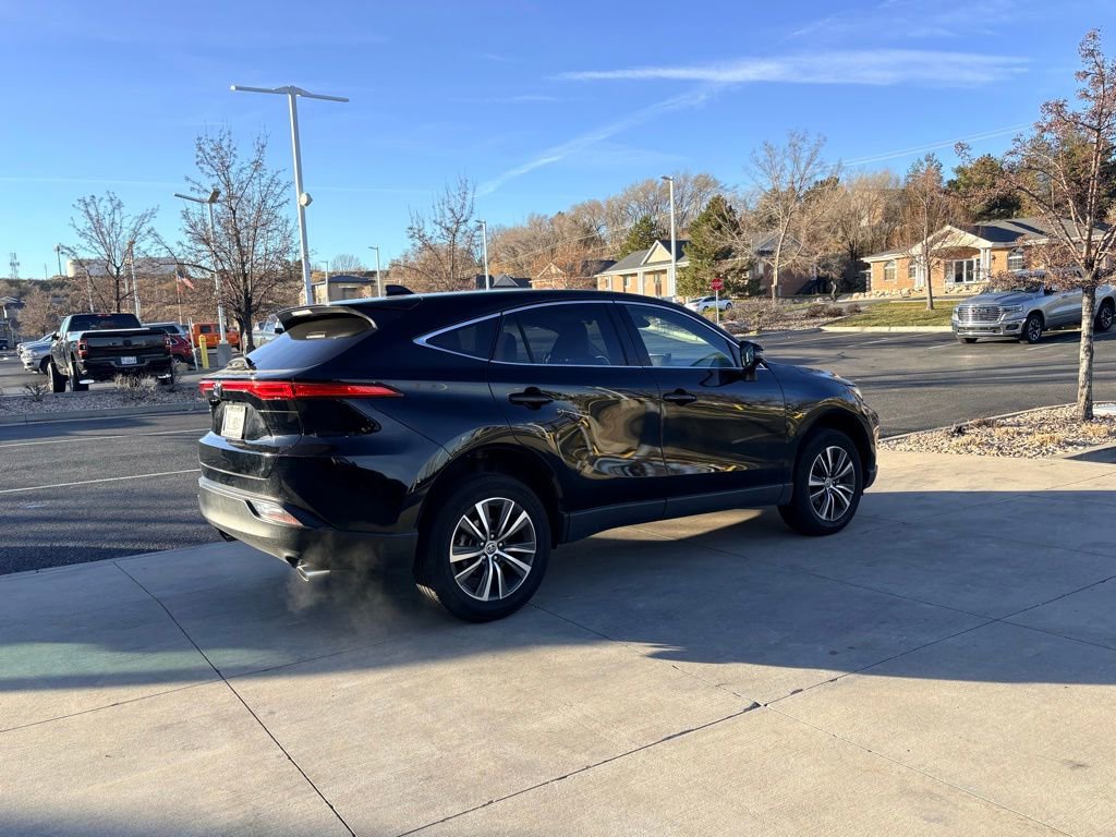 Used 2023 Toyota Venza LE image 18