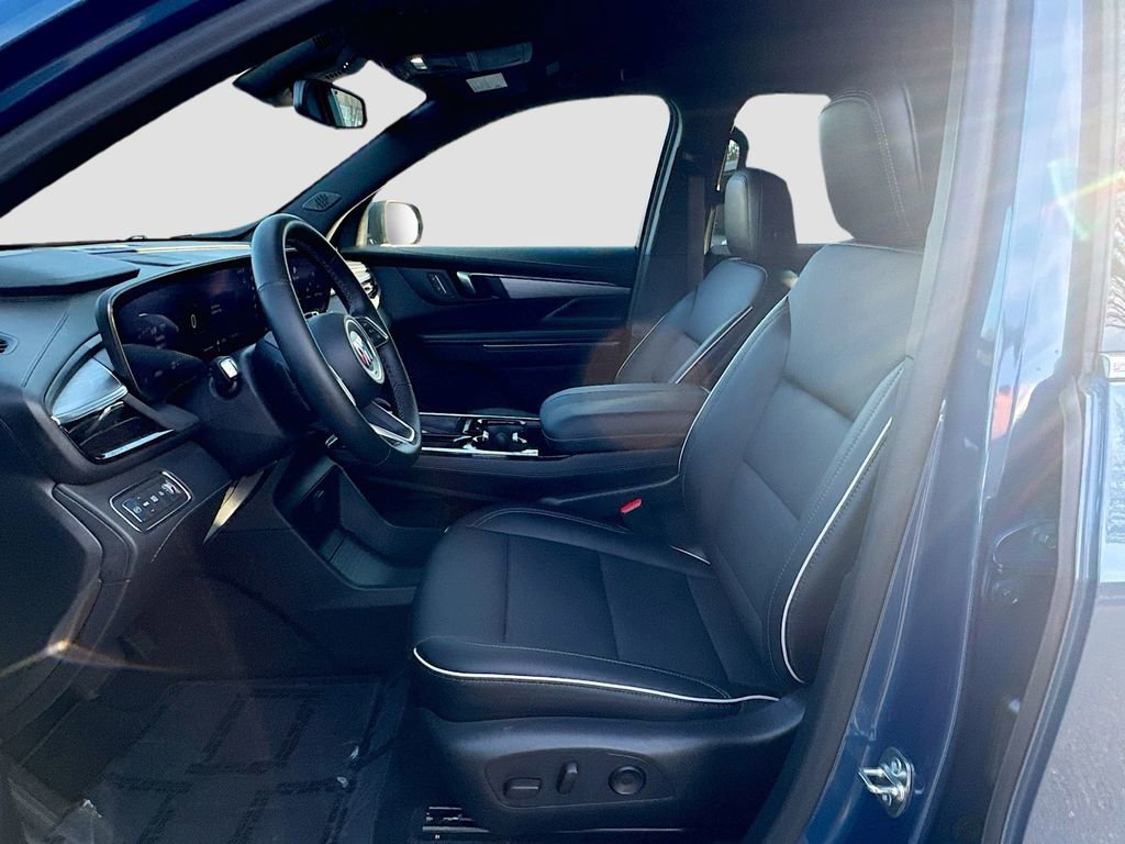Used 2025 Buick Enclave Preferred image 26