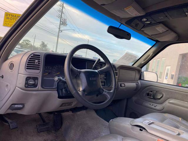 Used 1999 Chevrolet Tahoe Z71 w/ Preferred Equipment Group AWD/4WD image 23