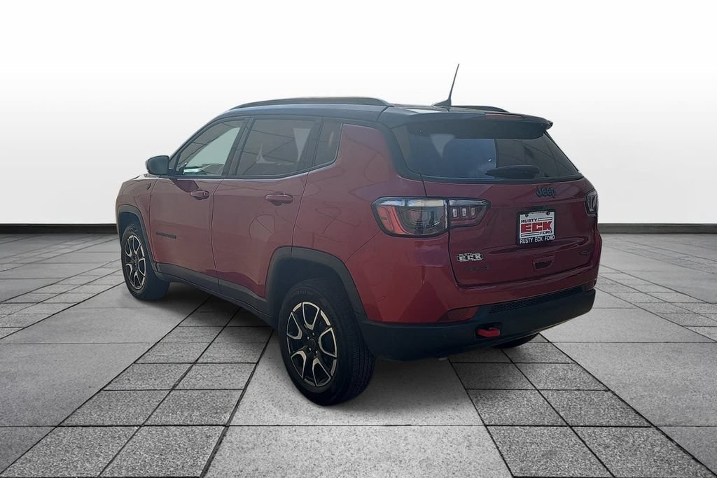 Used 2025 Jeep Compass Trailhawk AWD/4WD image 7