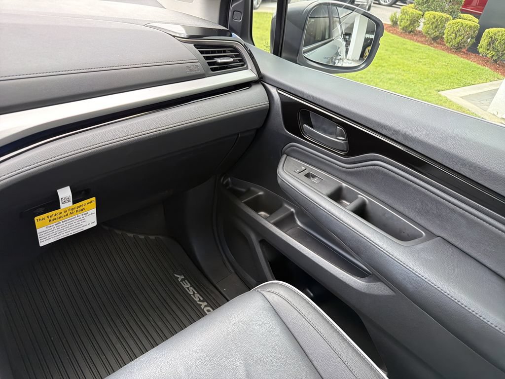 Used 2025 Honda Odyssey Touring image 19