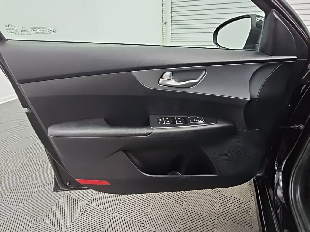 Used 2019 Kia Forte LXS image 26