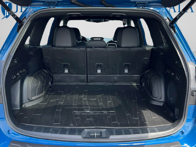 Used 2025 Subaru Forester Wilderness w/ Wilderness Package AWD/4WD image 12