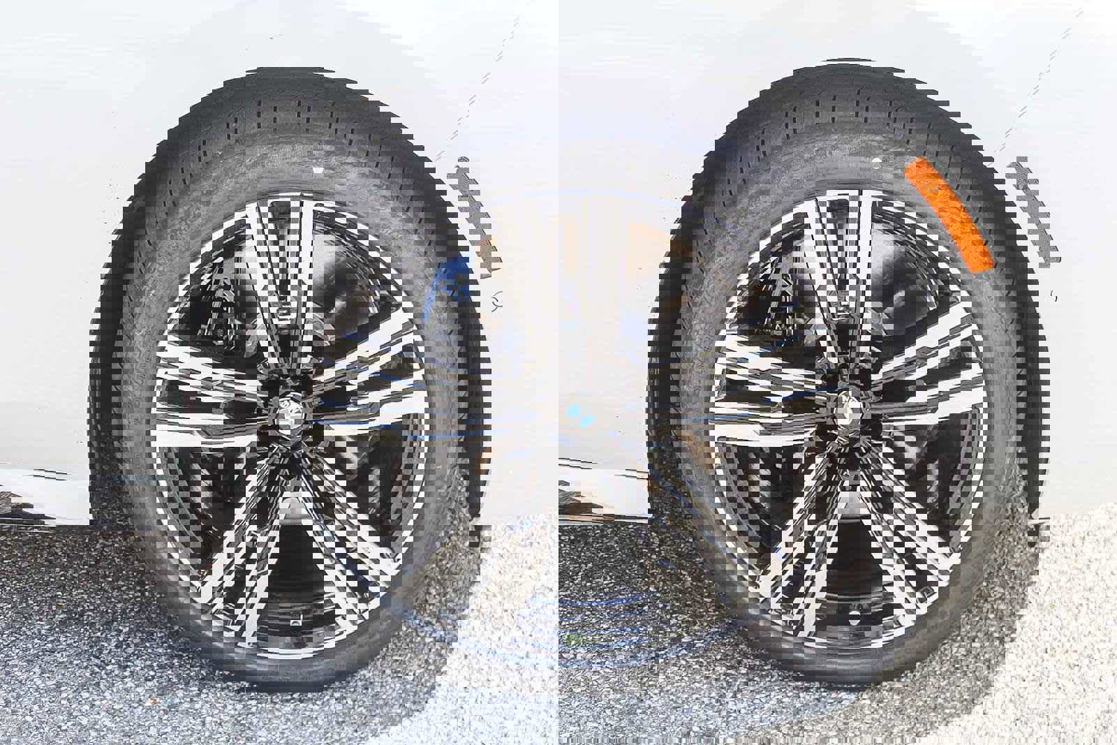 New 2026 BMW 760i xDrive w/ Executive Package image 9