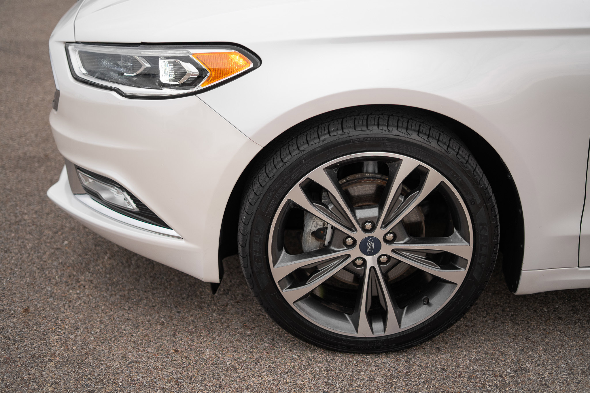 Used 2018 Ford Fusion Titanium FWD image 9