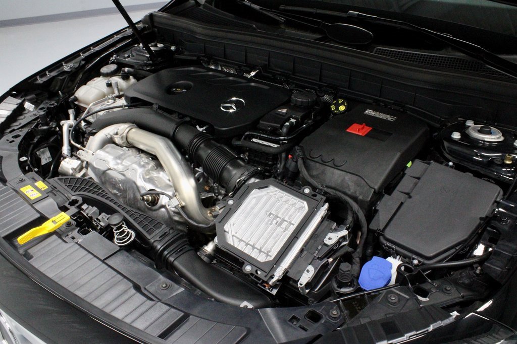 Used 2025 Mercedes-Benz GLB 250 image 18