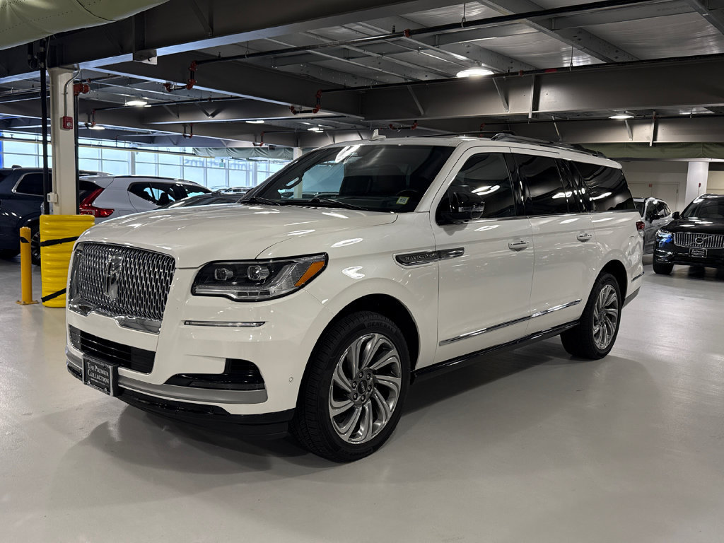Used 2024 Lincoln Navigator L Reserve AWD/4WD image 6