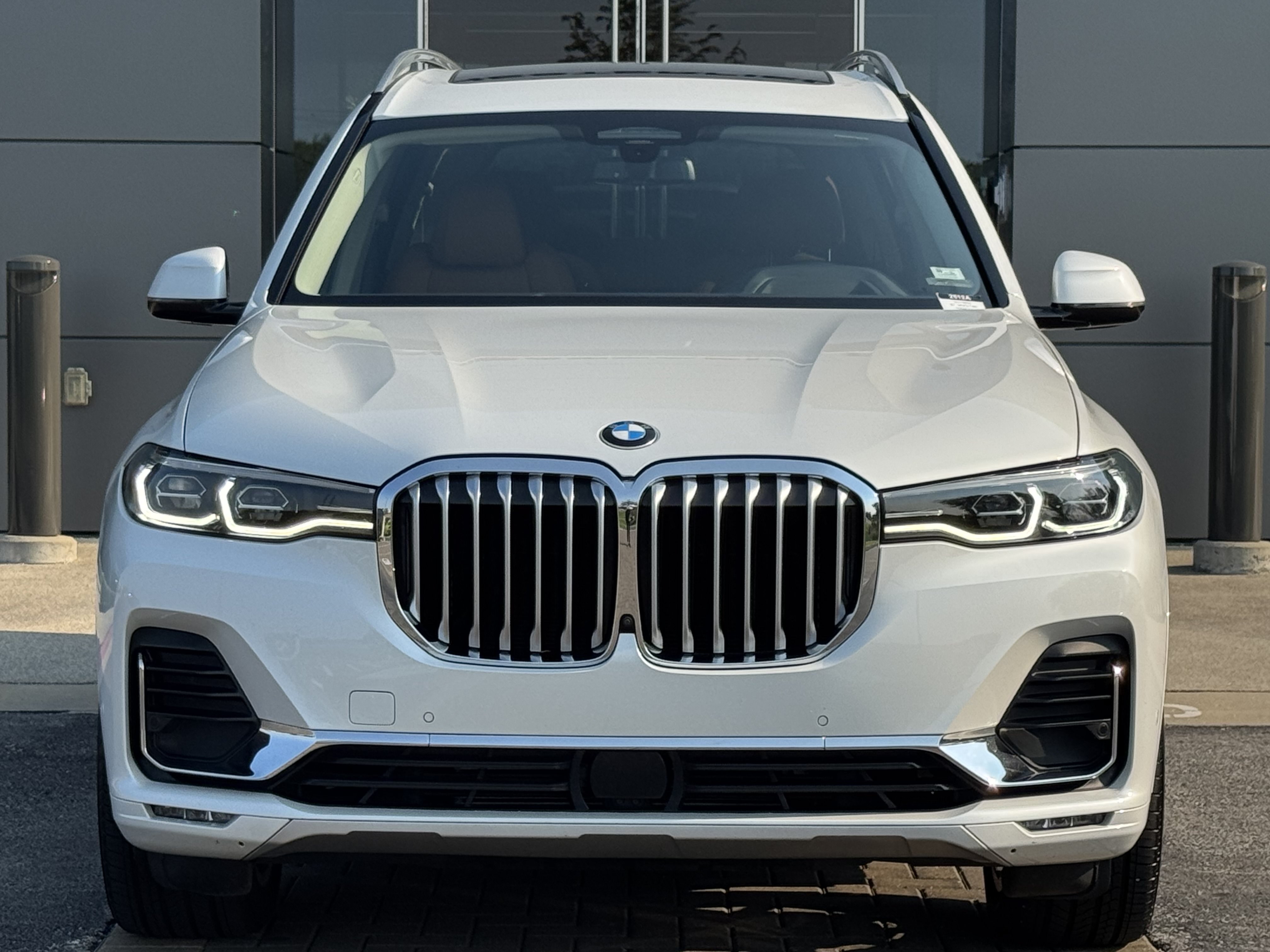 Used 2022 BMW X7 xDrive40i w/ Premium Package AWD/4WD image 8