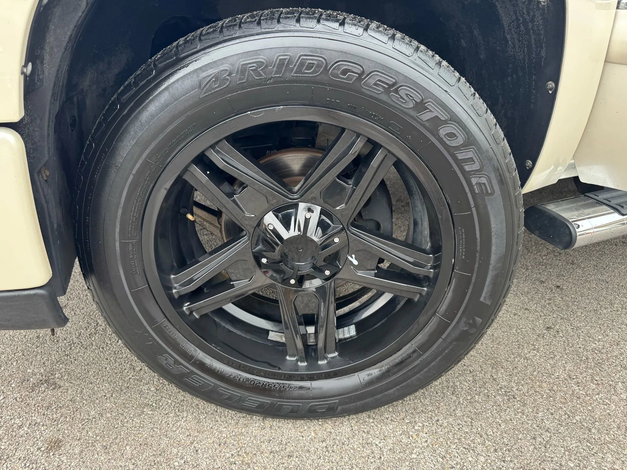 Used 2011 GMC Sierra 1500 Denali image 30