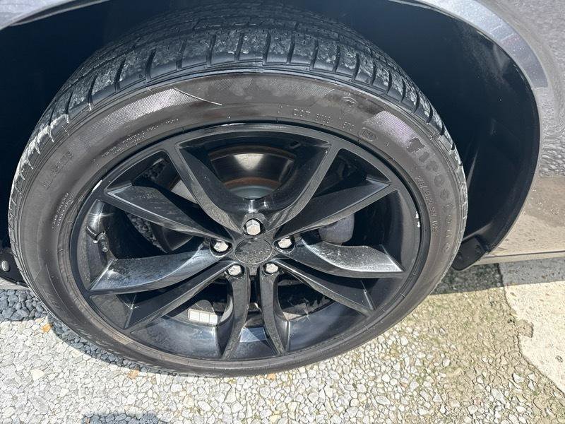 Used 2016 Dodge Challenger SXT w/ Blacktop Package RWD image 8