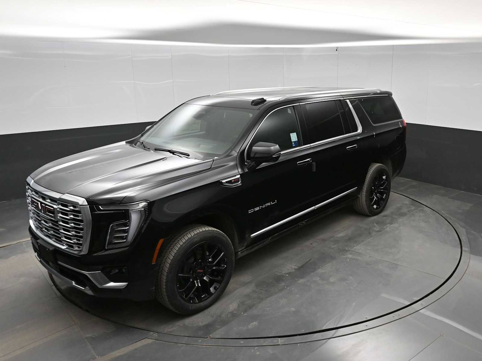 New 2026 GMC Yukon XL Denali w/ Denali Reserve Package image 23