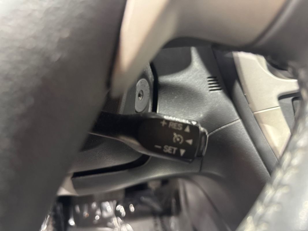 Used 2010 Pontiac Vibe AWD w/ Sun And Sound Package image 79