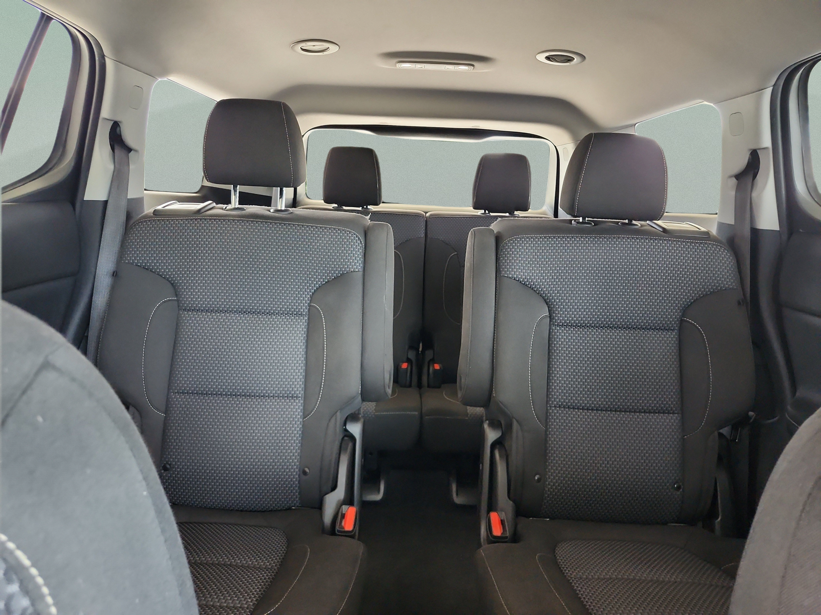 Used 2020 GMC Acadia SLE w/ Driver Convenience Package FWD image 19