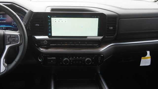 Used 2025 Chevrolet Silverado 2500 LT w/ Safety Package AWD/4WD image 15