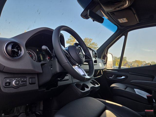 New 2025 Mercedes-Benz Sprinter 2500 image 24