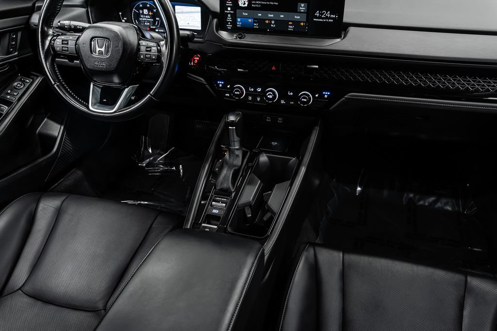 Used 2024 Honda Accord Touring image 28