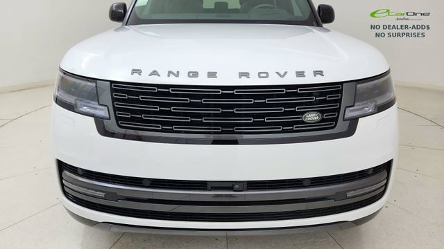 Used 2025 Land Rover Range Rover SE image 8