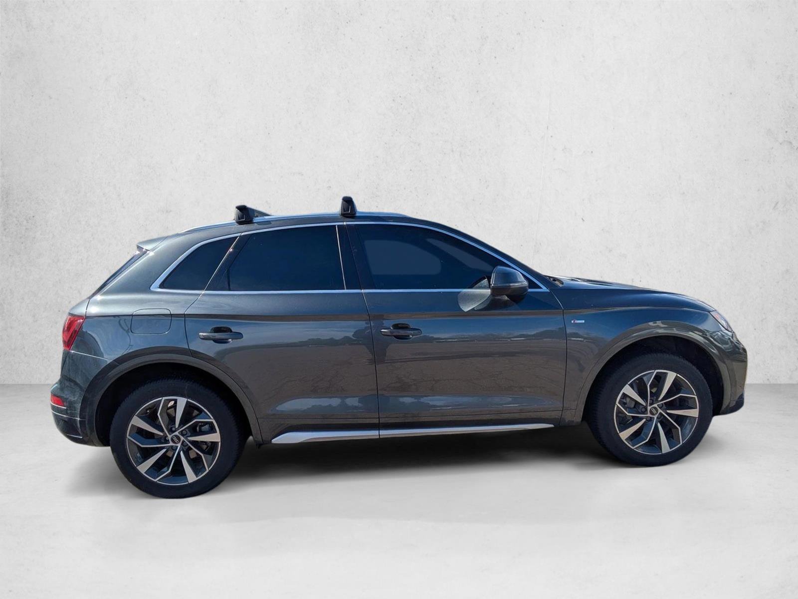 Used 2022 Audi Q5 2.0T Premium w/ Convenience Package AWD/4WD video 4