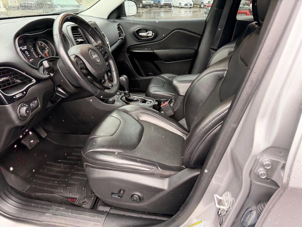 Used 2021 Jeep Cherokee Altitude image 12