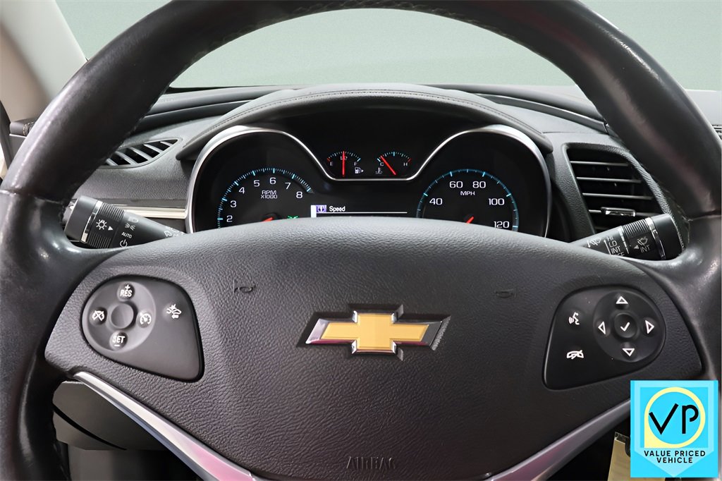Used 2014 Chevrolet Impala LT w/ Convenience Package image 10