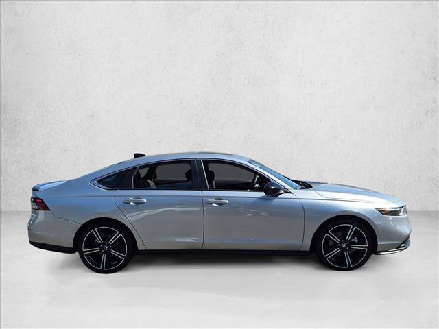 Used 2025 Honda Accord Sport image 4