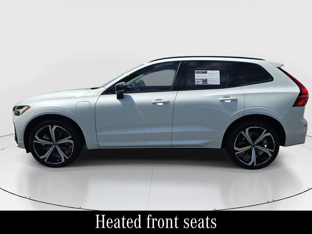 Used 2025 Volvo XC60 T8 Ultra w/ Protection Package Premier AWD/4WD image 9