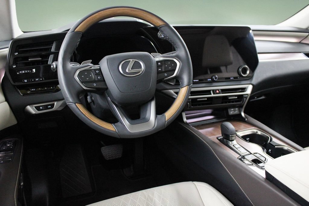 Used 2025 Lexus RX 350 Premium Plus w/ Convenience Package AWD/4WD image 17