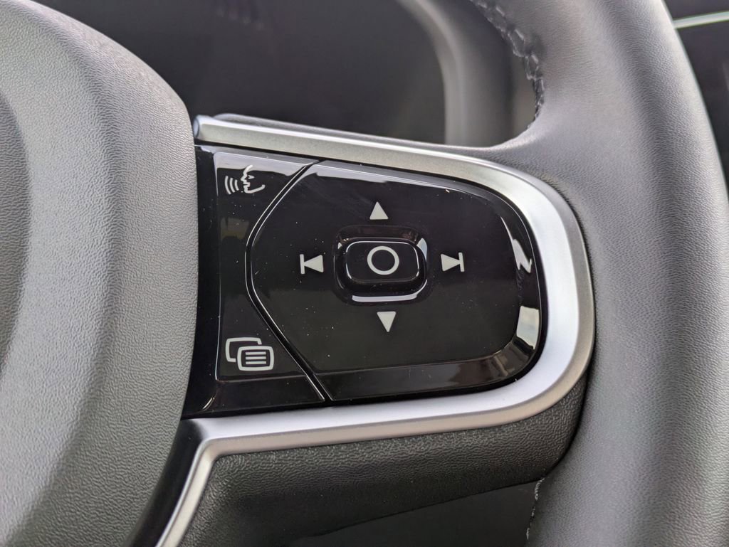 New 2026 Volvo XC60 T8 Core image 35