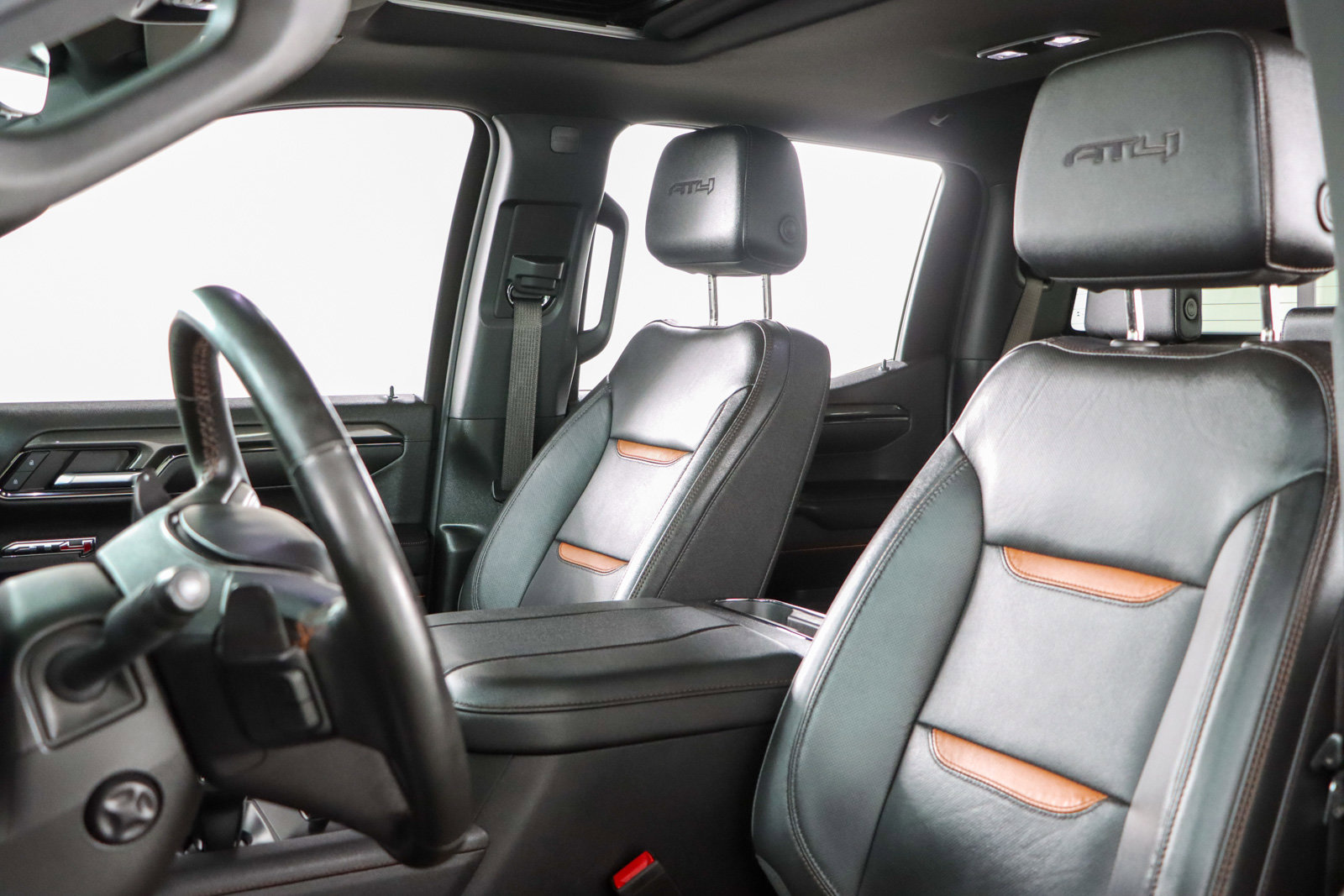 Used 2024 GMC Sierra 1500 AT4 w/ Technology Package AWD/4WD image 29