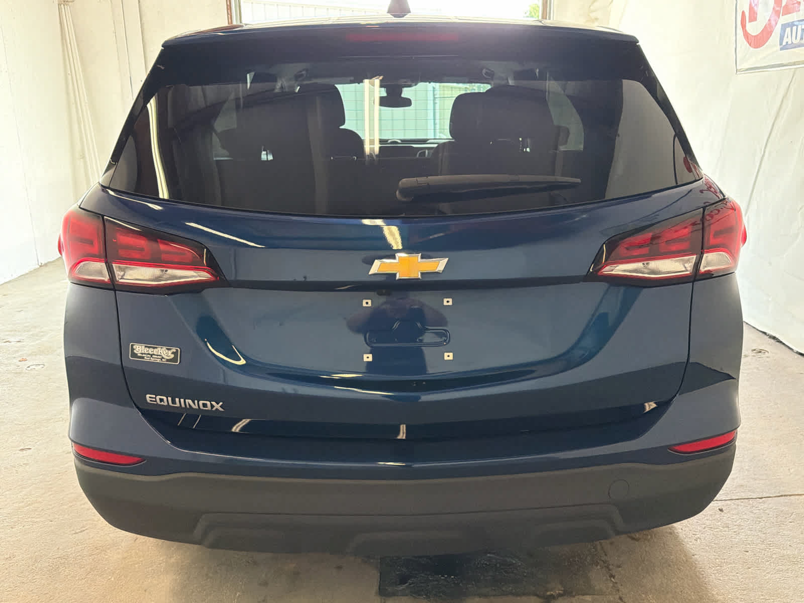 Used 2023 Chevrolet Equinox LS w/ LS Convenience Package FWD image 6