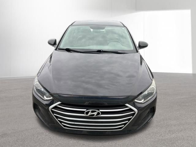 Used 2017 Hyundai Elantra SE image 16