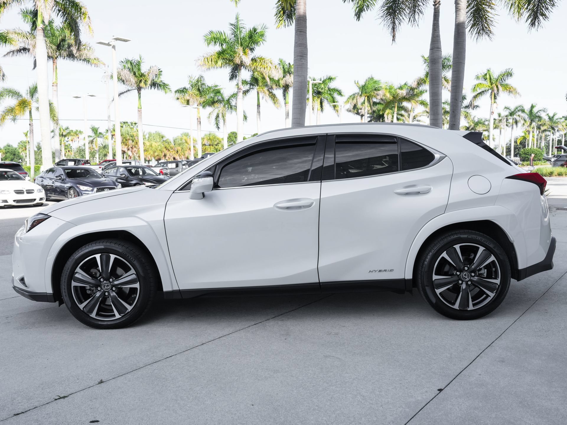 Used 2022 Lexus UX 250h w/ Premium Package AWD/4WD image 24