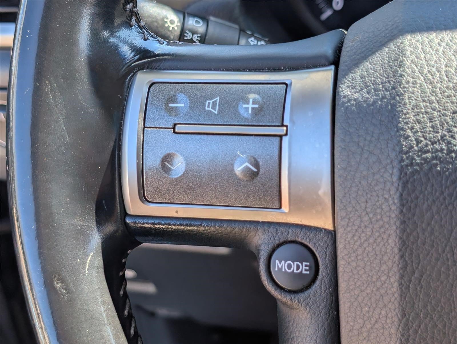 Used 2018 Lexus GX 460 Premium AWD/4WD image 25