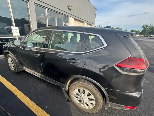 Used 2018 Nissan Rogue S AWD/4WD image 4