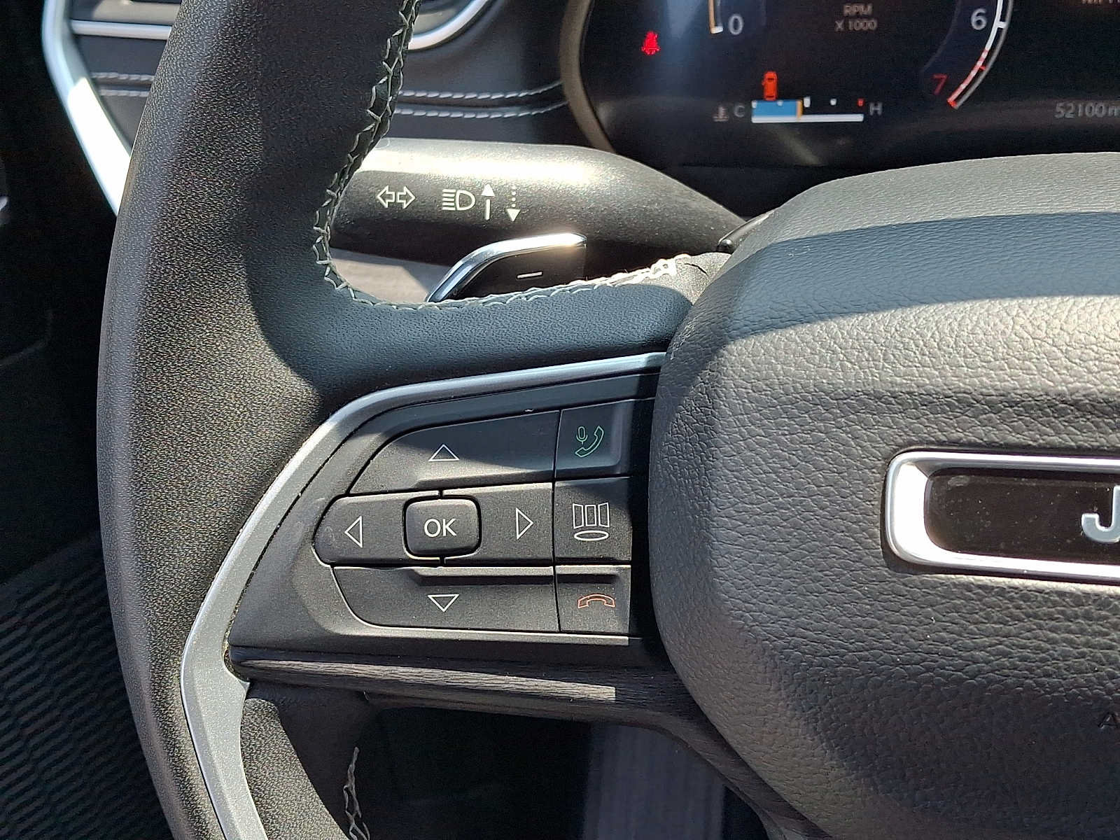 Certified 2023 Jeep Grand Cherokee L Limited AWD/4WD image 24