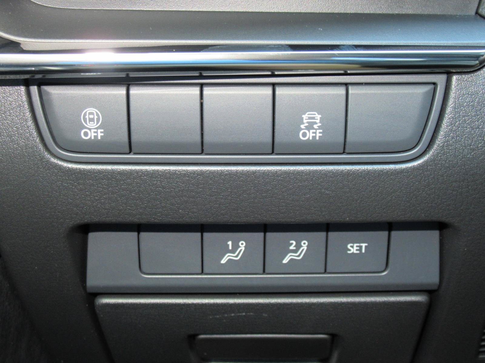 Used 2021 MAZDA MAZDA3 s FWD image 25