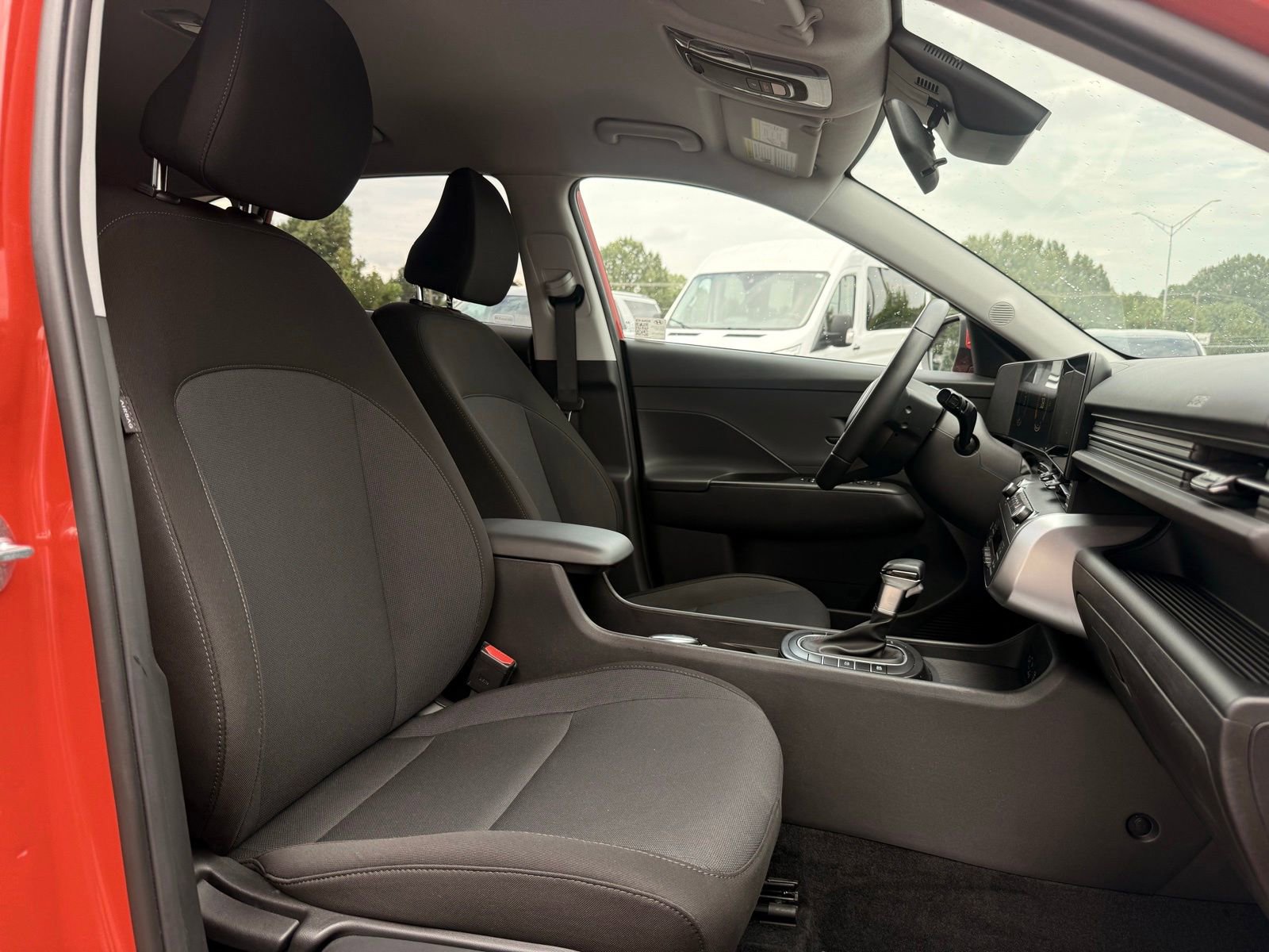 Used 2025 Hyundai Kona SEL image 24