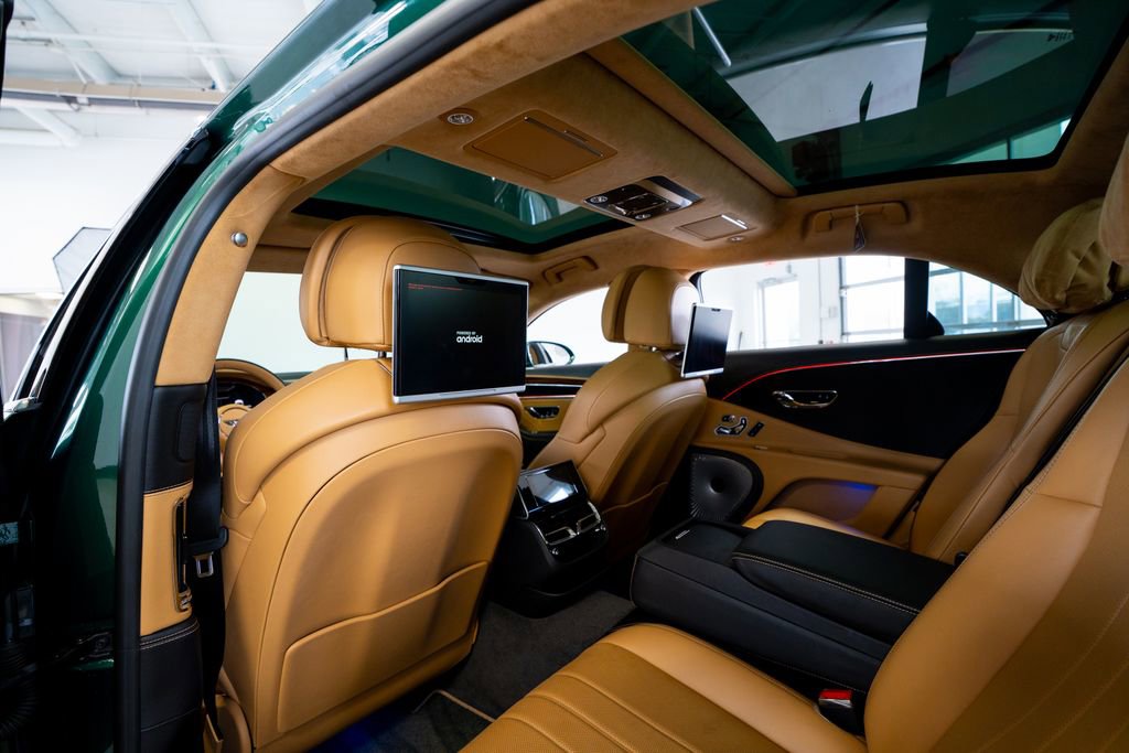 Used 2020 Bentley Flying Spur W12 image 51