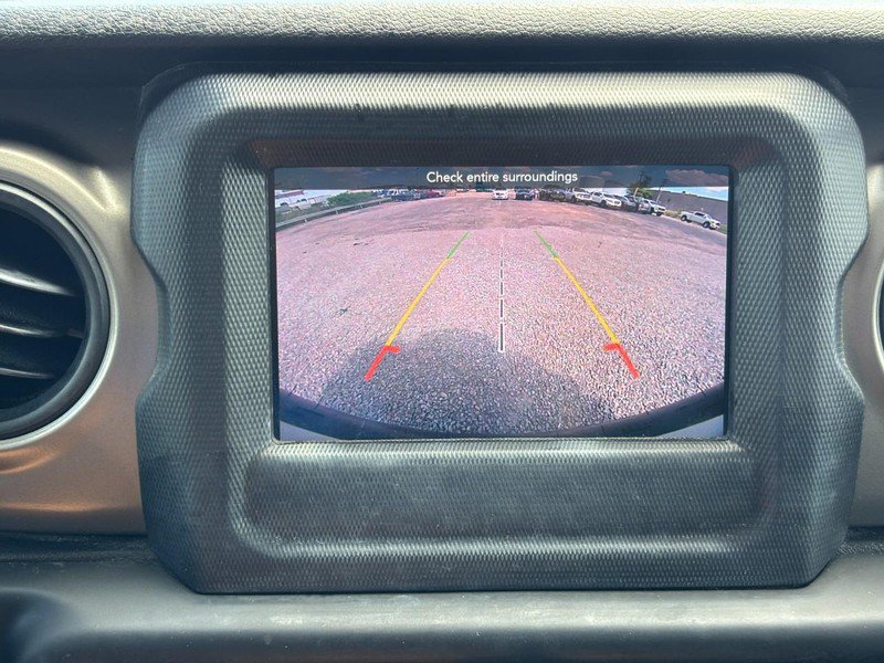 Used 2018 Jeep Wrangler Unlimited Sport S AWD/4WD image 23