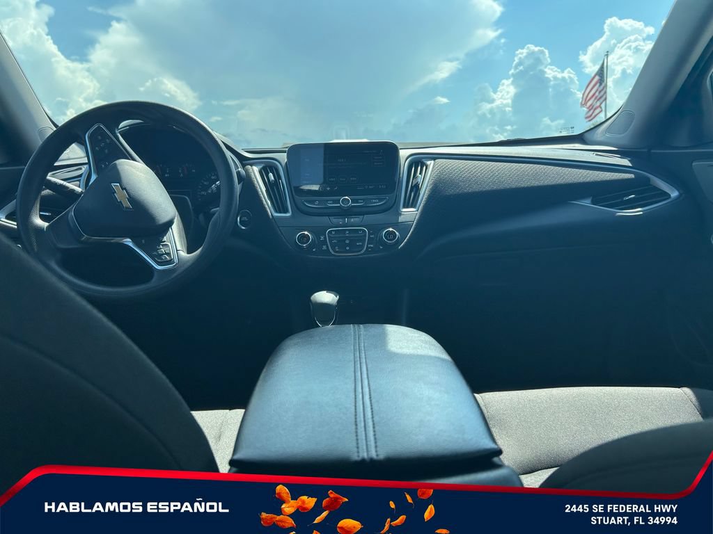 Used 2025 Chevrolet Malibu LT FWD image 15