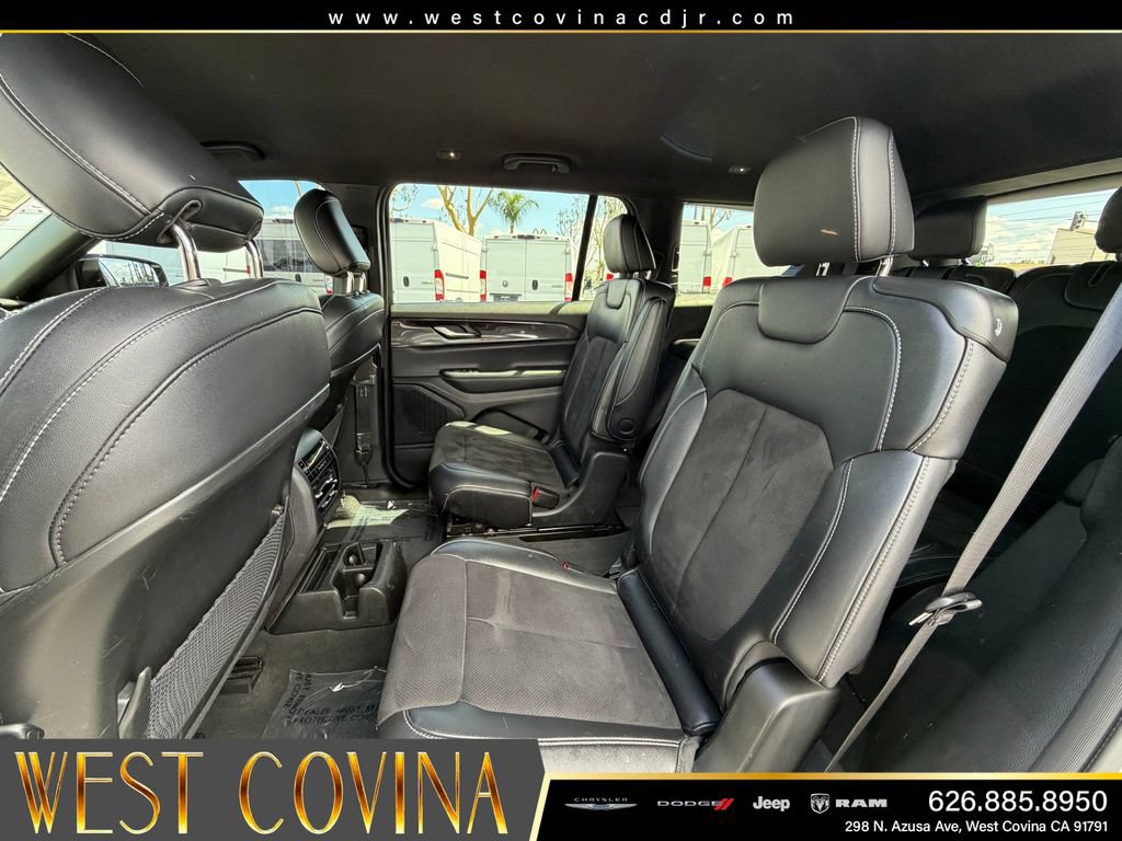 Used 2023 Jeep Grand Cherokee L Laredo AWD/4WD image 30