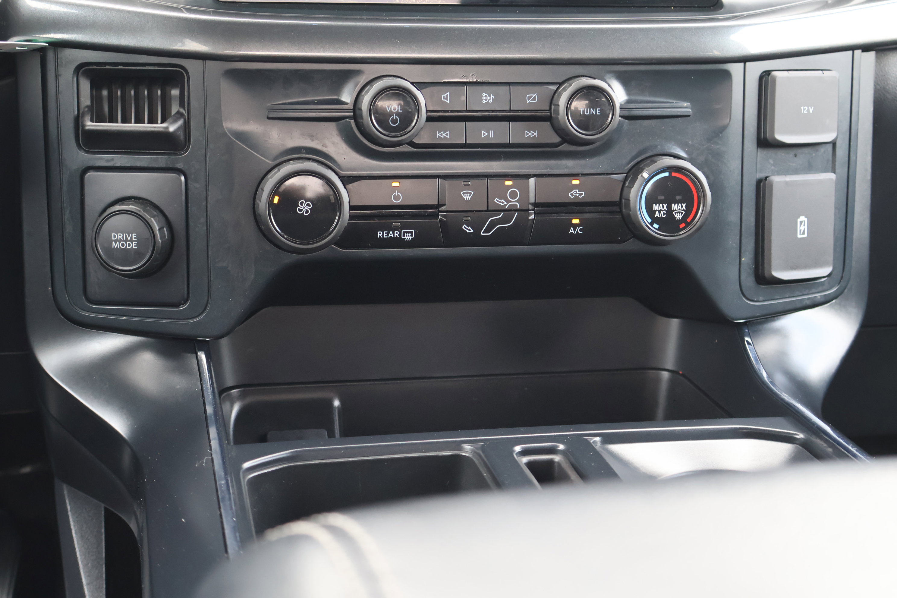 Used 2024 Ford F150 STX image 22