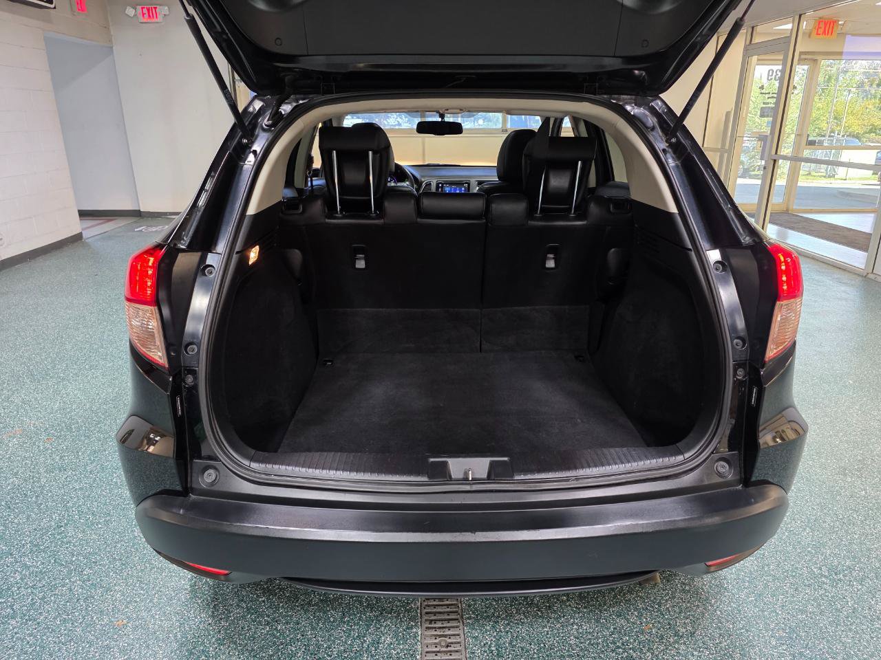 Used 2017 Honda HR-V EX-L image 21