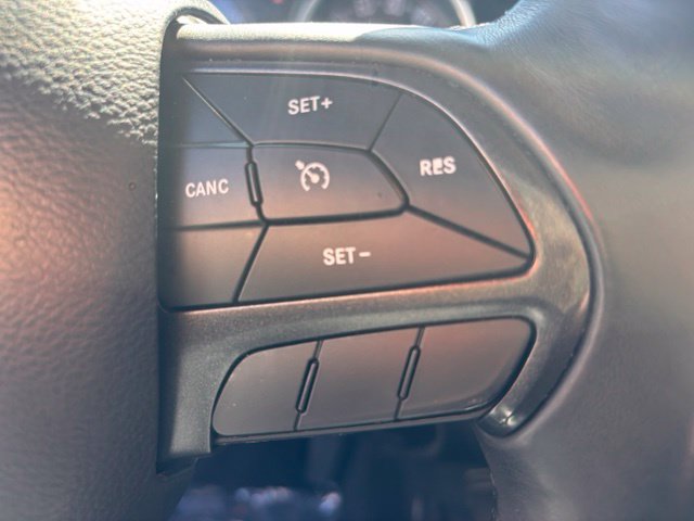 Used 2019 Dodge Challenger SXT RWD image 27