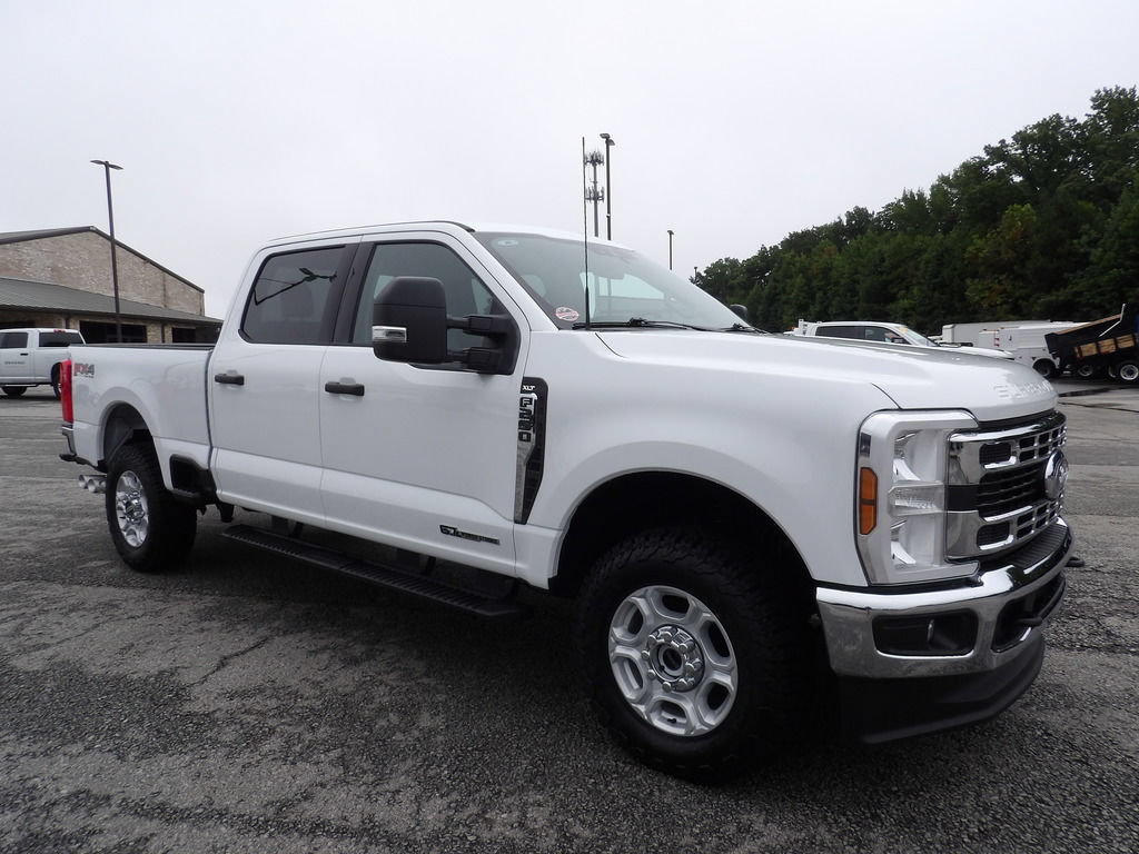 Used 2025 Ford F250 XLT w/ FX4 Off-Road Package AWD/4WD image 10